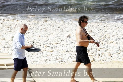 Ibiza 2 mei 2010
Marco Borsato met Leontien Luca Jada Senna en moeder Mary Borsato op vakantie op ibiza.
Peter Smulders bv