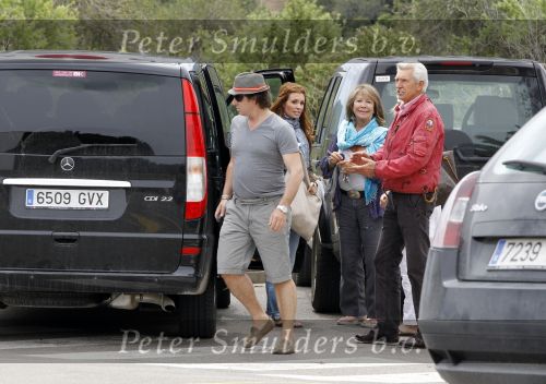 Ibiza 4 mei 2010
Marco Leontien Jada Luca en Senna Borsato op ibiza.
Peter Smulders bv