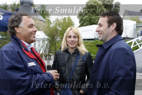 Breda 12 mei 2010
Feestje princess in Breda. Marianne en Henk Timmer met Aad Ouborg
Peter Smulders bv