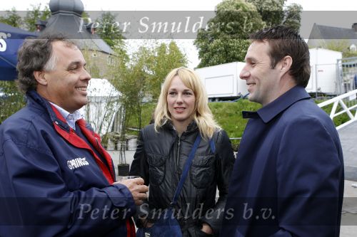 Breda 12 mei 2010
Feestje princess in Breda. Marianne en Henk Timmer met Aad Ouborg
Peter Smulders bv
