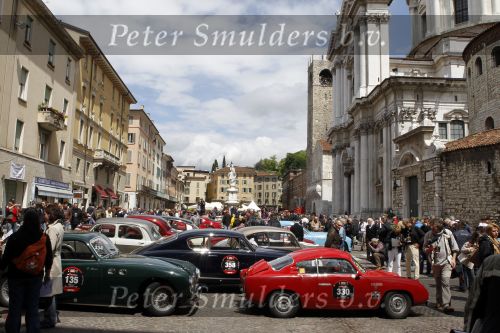 Brescia 5 mei 2010
State of Art doet met 4 auto\'s mee aan de Mille Miglia.
Peter Smulders bv