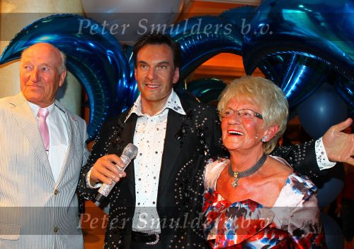 Noordwijk, 2 Mei 2010 Hotel van Oranje, Feest Gerard Joling t.g.v.
het 25 jaar artiesten jubileum
Moeder Gerard Joling met partner
Foto Peter Smulders BV