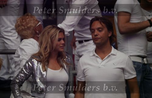 Amsterdam 22 mei 2010
Toppers in de arena met Rene Froger Gerard Joling Jeroen v d Boom en Gordon. Nicolette v dam met vriend Bas Smit
Peter Smulders bv