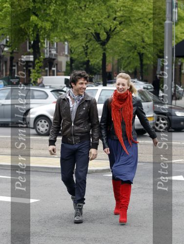 Amsterdam 12 mei 2010
Genomineerden voor de Johnny Kraaykamp awards tijdens de musicallunch bij rest Sophia. Noortje Herlaar met vriend William Spaaij
Peter Smulders bv