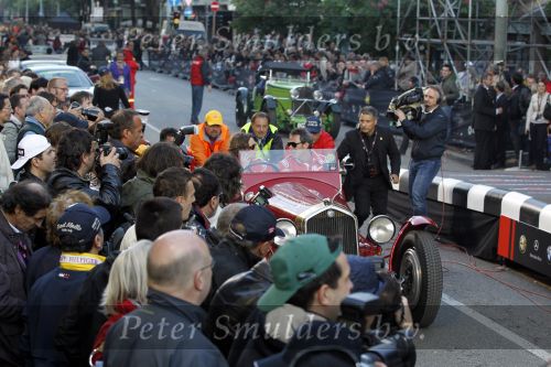 Brescia 6 mei 2010
State of Art is de kledingsponsor van de Mille Miglia. Prins Bernhard Jr en Roberto Meyer rijden in een bijzondere Alfa Romeo van ongeveer 3 miljoen euro
Peter Smulders bv