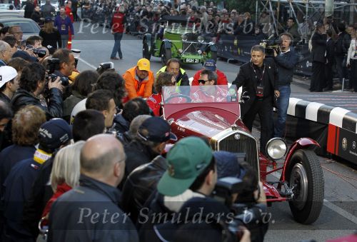 Brescia 6 mei 2010
State of Art is de kledingsponsor van de Mille Miglia. Prins Bernhard Jr en Roberto Meyer rijden in een bijzondere Alfa Romeo van ongeveer 3 miljoen euro
Peter Smulders bv