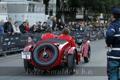 Brescia 6 mei 2010
State of Art is de kledingsponsor van de Mille Miglia. Prins Bernhard Jr en Roberto Meyer rijden in een bijzondere Alfa Romeo van ongeveer 3 miljoen euro
Peter Smulders bv