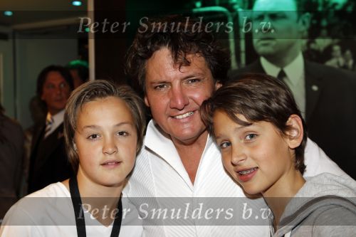 Amsterdam 22 mei 2010
Toppers in de arena met Rene Froger Gerard Joling Jeroen v d Boom en Gordon. Rene met Maxim en Didier
Peter Smulders bv