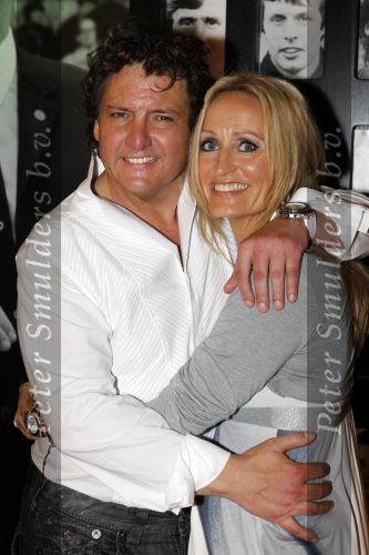 Amsterdam 22 mei 2010
Toppers in de arena met Rene Froger Gerard Joling Jeroen v d Boom en Gordon. Natasja Froger
Peter Smulders bv