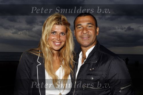 Ibiza 4 mei 2010
Ruud en Estelle Gullit op ibiza
Peter Smulders bv