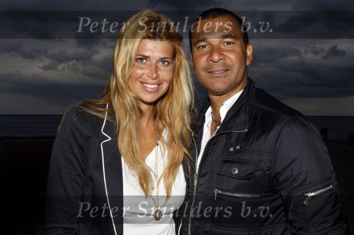 Ibiza 4 mei 2010
Ruud en Estelle Gullit op ibiza
Peter Smulders bv