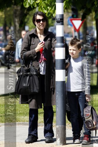 Amsterdam 20 mei 2010
Susan Visser met zoon op straat.
Peter Smulders bv