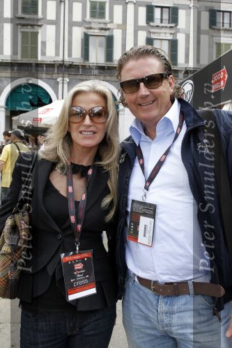 Brescia 5 mei 2010
State of Art doet met 4 auto\'s mee aan de Mille Miglia. Sylvie Schmeitz met vriend
Peter Smulders bv