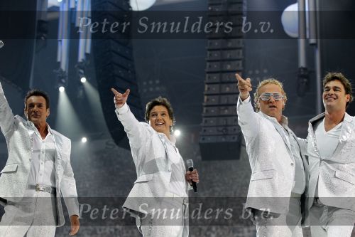 Amsterdam 22 mei 2010
Toppers in de arena met Rene Froger Gerard Joling Jeroen v d Boom en Gordon.
Peter Smulders bv