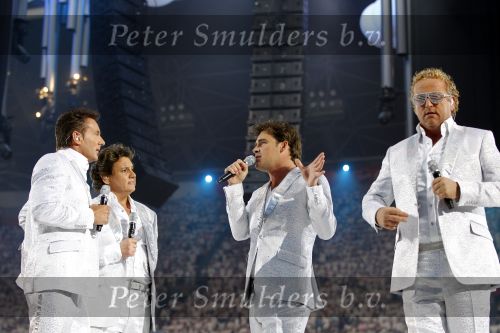 Amsterdam 22 mei 2010
Toppers in de arena met Rene Froger Gerard Joling Jeroen v d Boom en Gordon.
Peter Smulders bv