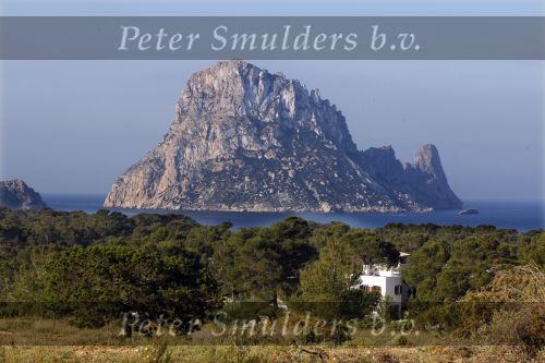 Ibiza 2 mei 2010
Wendy v Dijk Lizzy en Erland Galjaard worden op het vliegveld opgehaald door broer Mike en haar zoon Sem die al een paar dagen op ibiza waren. Het eiland voor Ibiza waar Lizzy haar tweede naam aan te danken heeft
Peter Smulders bv