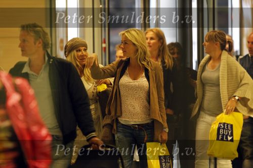 Ibiza 2 mei 2010
Erland Galjaard Wendy v Dijk en Leontien Borsato op vakantie op ibiza.
Peter Smulders bv