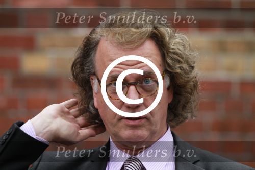 Amsterdam 27 mei 2011
Andre Rieu met op de achtergrond zijn zoon pierre.
Peter Smulders bv