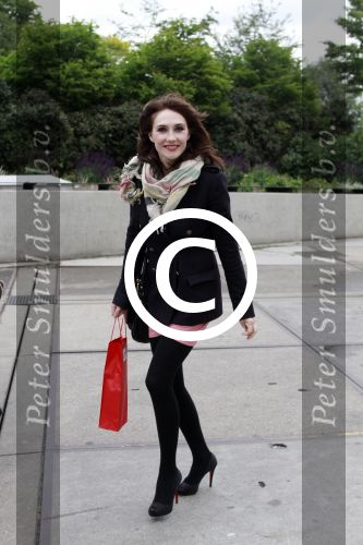 Amsterdam 26 mei 2011
Carice v Houten op straat in Amsterdam.
Peter Smulders bv
