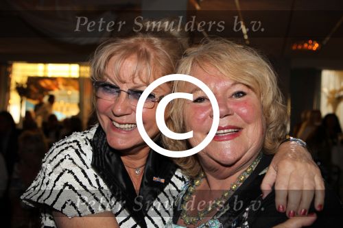 Oudendijk, 13 Mei 2011
Imca Marina 70 jaar en een groot feest
Connie Vink met Tineke de Nooij
Foto Peter Smulders BV
