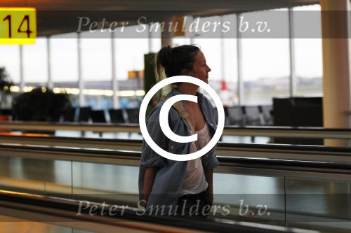 Schiphol 29 mei 2011
Wessel v Diepen en Daphne Bunskoek komen terug van ibiza.
Peter Smulders bv