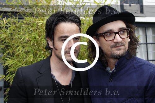 Amsterdam, 16 Mei 2011
Uitreiking boek HIT Story van fotograaf William Rutten en Cors v d Berg
Dinand Woesthoff met maatje Dennis v Leeuwen
Foto Peter Smulders BV
