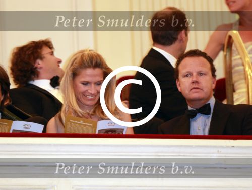 Amsterdam 27 mei 2011
Verjaardagsfeest prinses Maxima vanwege haar 40e verjaardag in het concertgebouw. Aanwezig oa Prins Willem Alexander Koningin Beatrix Prinses Irene Prinses Christina Margriet Pieter v Vollenhoven Prins Friso en mabel Wisse Smit Prins Constantijn en Prinses laurentien Prins Maurits en Marilenen Prins Bernhard en Annette Prins Floris en Aimee  Prins Pieter Christiaan en Anita alsmede haar ouders Jorge Zorrequieta en moder en broer Martin. Emily Bremers met man Roderick v Wijck
Peter Smulders bv