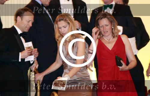 Amsterdam 27 mei 2011
Verjaardagsfeest prinses Maxima vanwege haar 40e verjaardag in het concertgebouw. Aanwezig oa Prins Willem Alexander Koningin Beatrix Prinses Irene Prinses Christina Margriet Pieter v Vollenhoven Prins Friso en mabel Wisse Smit Prins Constantijn en Prinses laurentien Prins Maurits en Marilenen Prins Bernhard en Annette Prins Floris en Aimee  Prins Pieter Christiaan en Anita alsmede haar ouders Jorge Zorrequieta en moder en broer Martin. Emily Bremers
Peter Smulders bv