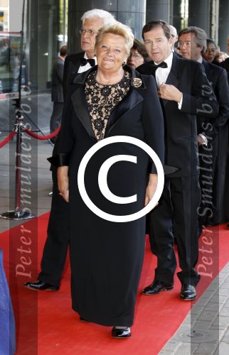 Amsterdam 27 mei 2011
Verjaardagsfeest prinses Maxima vanwege haar 40e verjaardag in het concertgebouw. Aanwezig oa Prins Willem Alexander Koningin Beatrix Prinses Irene Prinses Christina Margriet Pieter v Vollenhoven Prins Friso en mabel Wisse Smit Prins Constantijn en Prinses laurentien Prins Maurits en Marilenen Prins Bernhard en Annette Prins Floris en Aimee  Prins Pieter Christiaan en Anita alsmede haar ouders Jorge Zorrequieta en moder en broer Martin. Erica Terpstra
Peter Smulders bv