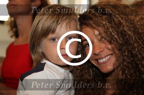 Amsterdam, 12 Mei 2011 Presentatie Magazine BASTA
Fajah Lourens met jongste zoontje
Foto Peter Smulders BV