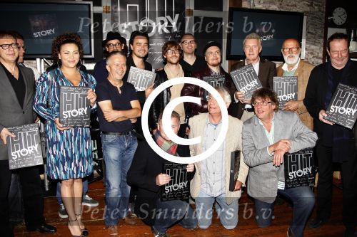 Amsterdam, 16 Mei 2011
Uitreiking boek HIT Story van William Rutten en Cors v d Berg
Amsterdam, 16 Mei 2011
Uitreiking boek HIT Stroy van fotograaf William Rutten en Cors van den Berg
Pierre Kartner met Andre v Duin Anita Doth, Bas B en vele anderen
Foto Peter Smulders BV
Foto Peter Smulders BV