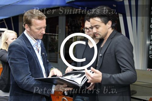 Amsterdam, 16 Mei 2011
Uitreiking boek William Rutten
Frank Awick in gesprek met Dinand Woesthoff
Foto Peter Smulders BV