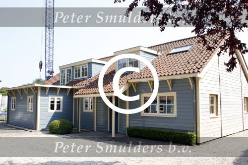 Breukelen 30 april 2011
Huis waar Frits Kroymans woont na uitspraak van rechter dat zijn ex in hun huis mag blijven wonen.
Peter Smulders bv