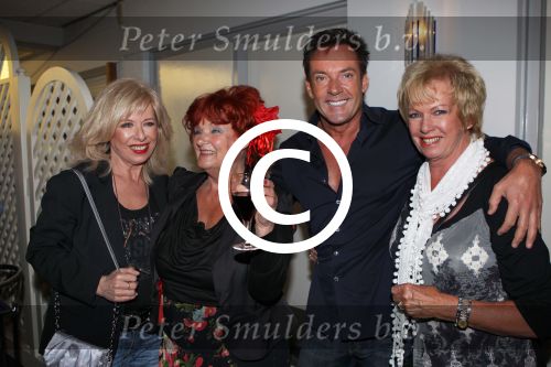 Oudendijk, 13 Mei 2011
Imca Marina 70 jaar en een groot feest
Gerard Joling en Bonnie St. Clair
Foto Peter Smulders BV