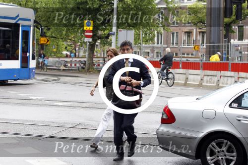 Amsterdam 9 mei 2011
Tessa v Leijenhorst en advocaat Gerard Spong arriveren bij het politieburo waar ze aangifte tegen Martijn Krabbe gaan doen.
Peter Smulders bv