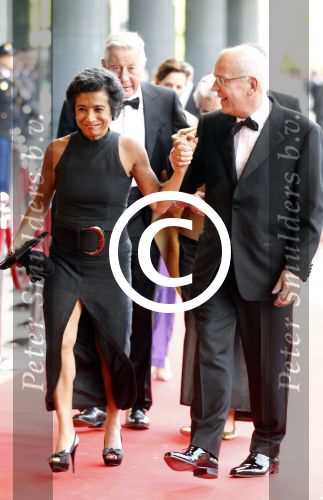 Amsterdam 27 mei 2011
Verjaardagsfeest prinses Maxima vanwege haar 40e verjaardag in het concertgebouw. Aanwezig oa Prins Willem Alexander Koningin Beatrix Prinses Irene Prinses Christina Margriet Pieter v Vollenhoven Prins Friso en mabel Wisse Smit Prins Constantijn en Prinses laurentien Prins Maurits en Marilenen Prins Bernhard en Annette Prins Floris en Aimee  Prins Pieter Christiaan en Anita alsmede haar ouders Jorge Zorrequieta en moder en broer Martin. Gerrit Zalm met vrouw
Peter Smulders bv