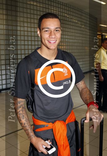 Schiphol 10 juni 2011
Nederlands elftal arriveert op schiphol. Gregory v d Wiel
Peter Smulders bv