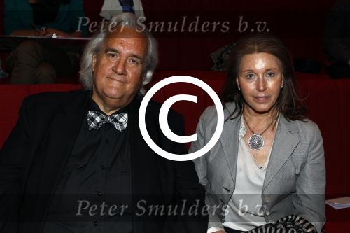 Hilversum 18 mei 2011
Presentatie dvd Oebele bij beeld en geluid met oa aanwezig Willem Nijholt Wieteke v Dort Marjan Berk Han Peekel en Joop Stokkermans
Peter Smulders bv