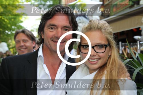 Bergen (NH), 2 Mei 2011
Uitreiking 24e CD van Gerard Joling
Hein Vergeer met zijn dochter Simone Vergeer
Foto Peter Smulders BV
