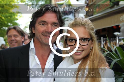 Bergen (NH), 2 Mei 2011
Uitreiking 24e CD van Gerard Joling
Hein Vergeer met zijn dochter Simone Vergeer
Foto Peter Smulders BV