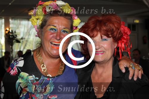 Oudendijk, 13 Mei 2011
Imca Marina 70 jaar en een groot feest
met kunstenares
Foto Peter Smulders BV