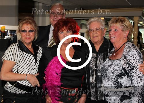 Oudendijk, 13 Mei 2011
Imca Marina 70 jaar en een groot feest
Connie Vink met haar man met haar man JP
Foto Peter Smulders BV