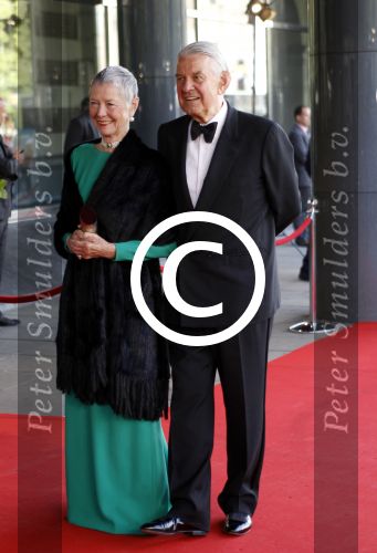 Amsterdam 27 mei 2011
Verjaardagsfeest prinses Maxima vanwege haar 40e verjaardag in het concertgebouw. Aanwezig oa Prins Willem Alexander Koningin Beatrix Prinses Irene Prinses Christina Margriet Pieter v Vollenhoven Prins Friso en mabel Wisse Smit Prins Constantijn en Prinses laurentien Prins Maurits en Marilenen Prins Bernhard en Annette Prins Floris en Aimee  Prins Pieter Christiaan en Anita alsmede haar ouders Jorge Zorrequieta en moder en broer Martin. jaap en Mary Rost Onnes
Peter Smulders bv