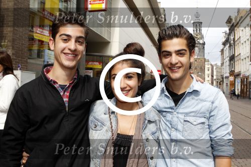 Amsterdam 11 juni 2011
Premiere Kung Fu panda in Tuschinski. Marius en Jasper Gottlieb en Fatma Genc
Peter Smulders bv