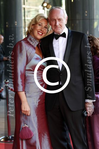 Amsterdam 27 mei 2011
Verjaardagsfeest prinses Maxima vanwege haar 40e verjaardag in het concertgebouw. Aanwezig oa Prins Willem Alexander Koningin Beatrix Prinses Irene Prinses Christina Margriet Pieter v Vollenhoven Prins Friso en mabel Wisse Smit Prins Constantijn en Prinses laurentien Prins Maurits en Marilenen Prins Bernhard en Annette Prins Floris en Aimee  Prins Pieter Christiaan en Anita alsmede haar ouders Jorge Zorrequieta en moder en broer Martin. Johan Remkes met vriendin?
Peter Smulders bv