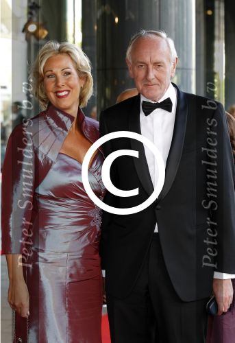 Amsterdam 27 mei 2011
Verjaardagsfeest prinses Maxima vanwege haar 40e verjaardag in het concertgebouw. Aanwezig oa Prins Willem Alexander Koningin Beatrix Prinses Irene Prinses Christina Margriet Pieter v Vollenhoven Prins Friso en mabel Wisse Smit Prins Constantijn en Prinses laurentien Prins Maurits en Marilenen Prins Bernhard en Annette Prins Floris en Aimee  Prins Pieter Christiaan en Anita alsmede haar ouders Jorge Zorrequieta en moder en broer Martin. Johan Remkes met vriendin?
Peter Smulders bv