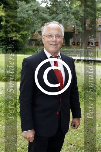 Breukelen 15 juni 2011
Haringparty op Neyenrode. Joop Braakhekke
Peter Smulders bv