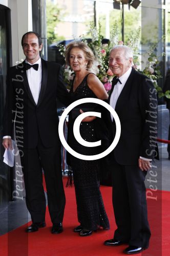 Amsterdam 27 mei 2011
Verjaardagsfeest prinses Maxima vanwege haar 40e verjaardag in het concertgebouw. Aanwezig oa Prins Willem Alexander Koningin Beatrix Prinses Irene Prinses Christina Margriet Pieter v Vollenhoven Prins Friso en mabel Wisse Smit Prins Constantijn en Prinses laurentien Prins Maurits en Marilenen Prins Bernhard en Annette Prins Floris en Aimee  Prins Pieter Christiaan en Anita alsmede haar ouders Jorge Zorrequieta en moder en broer Martin.
Peter Smulders bv