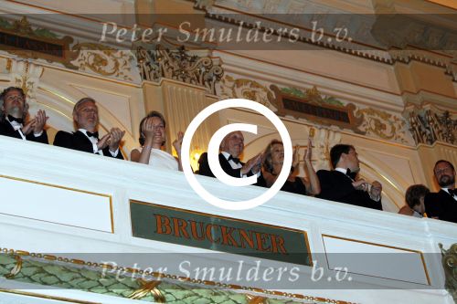 Amsterdam 27 mei 2011
Verjaardagsfeest prinses Maxima vanwege haar 40e verjaardag in het concertgebouw. Aanwezig oa Prins Willem Alexander Koningin Beatrix Prinses Irene Prinses Christina Margriet Pieter v Vollenhoven Prins Friso en mabel Wisse Smit Prins Constantijn en Prinses laurentien Prins Maurits en Marilenen Prins Bernhard en Annette Prins Floris en Aimee  Prins Pieter Christiaan en Anita alsmede haar ouders Jorge Zorrequieta en moder en broer Martin.
Peter Smulders bv
