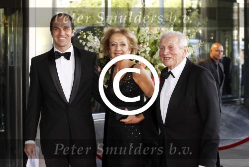 Amsterdam 27 mei 2011
Verjaardagsfeest prinses Maxima vanwege haar 40e verjaardag in het concertgebouw. Aanwezig oa Prins Willem Alexander Koningin Beatrix Prinses Irene Prinses Christina Margriet Pieter v Vollenhoven Prins Friso en mabel Wisse Smit Prins Constantijn en Prinses laurentien Prins Maurits en Marilenen Prins Bernhard en Annette Prins Floris en Aimee  Prins Pieter Christiaan en Anita alsmede haar ouders Jorge Zorrequieta en moder en broer Martin.
Peter Smulders bv